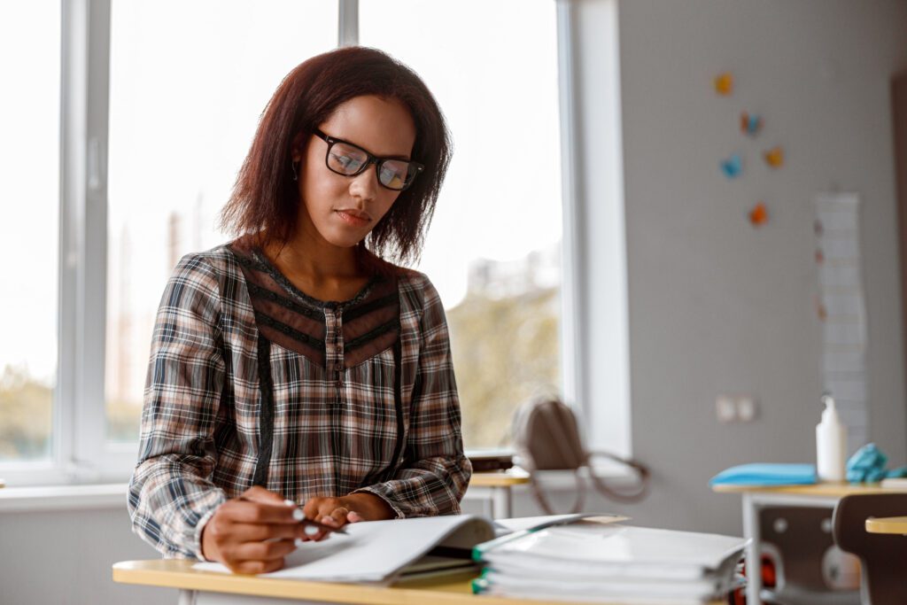 New teachers often find it is easiest to stay late in order to get caught up, but it can lead to burnout quickly. Here are some tips to help manage that work life balance.